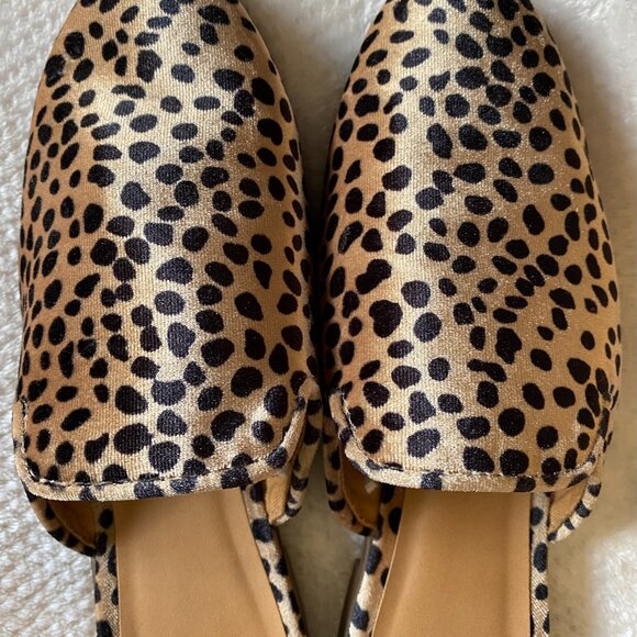 NWOT GAP Round Toe Slip On Flat Mule Shoes in Micro Cheetah Leopard Print Size 7 - Picture 2 of 6